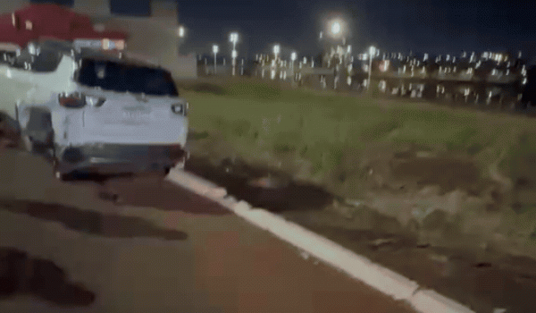 Após atingir cinco carros, motorista abandona veículo e foge a pé no Interlagos, em Rio Verde