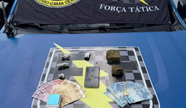 PM localiza drogas em sacola pronta para comercialização e conduz menor à delegacia