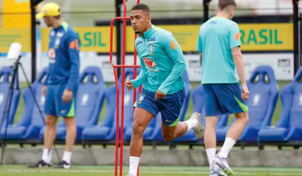 Seleção Brasileira faz último jogo da Eliminatórias nesta terça-feira (9)