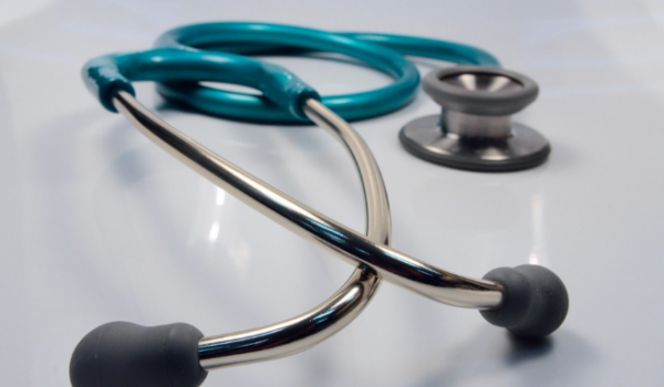 Faculdades de medicina em Goiás são punidas pelo MEC após baixo desempenho; veja quais foram afetadas