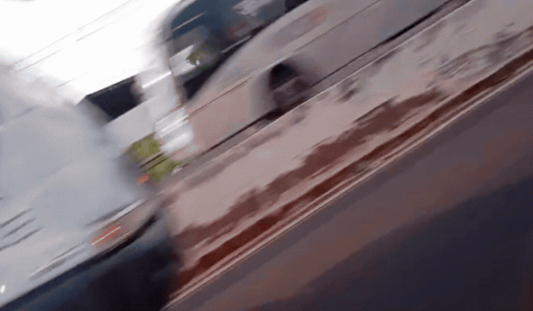 Colisão entre caminhão e carro deixa motorista ferido e trânsito intenso na BR-060, em Rio Verde