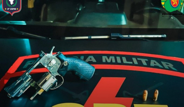 CPE prende dois homens que ameaçavam moradores e pichavam sigla de facção, em Rio Verde