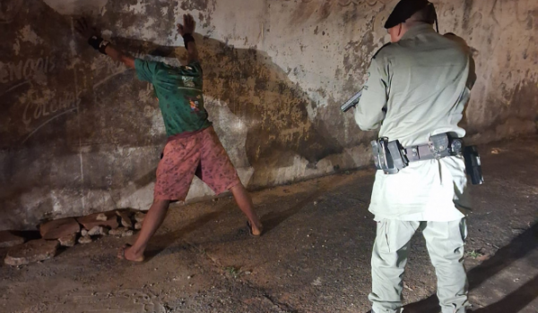 Polícia Militar reforça segurança com operação de saturação em bairros de Rio Verde