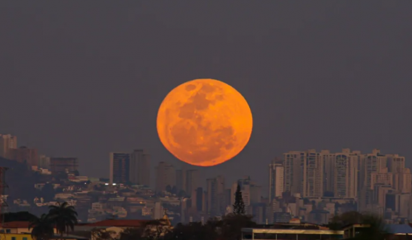 A maior Superlua do ano estará 7% mais próximo da Terra nesta quinta (17)