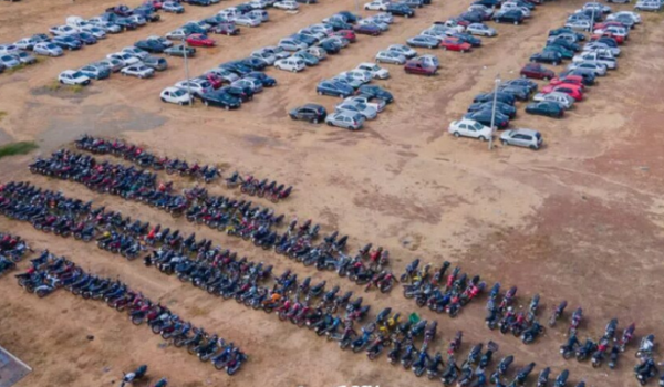 Detran-GO fará leilão de carros e motos com lances a partir de R$ 1 mil; veja como participar