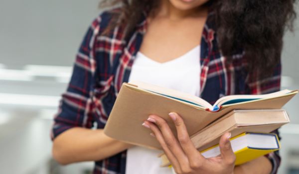 É POSSÍVEL CHEGAR A UNIVERSIDADE SEM SER FLUENTE EM LEITURA?