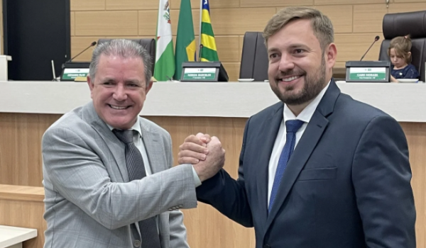 Cabo Moraes é eleito presidente e Armando Filho vice-presidente da Câmara de Rio Verde 