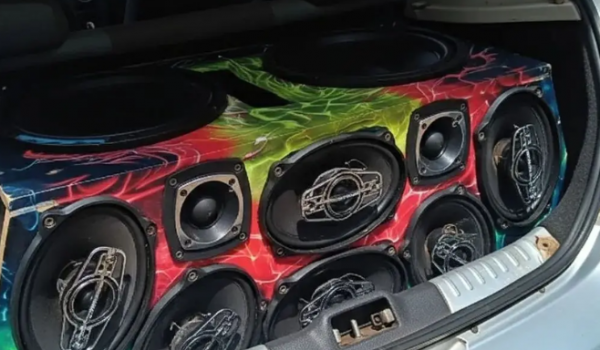 Alego aprova regras para uso de som automotivo em Goiás 