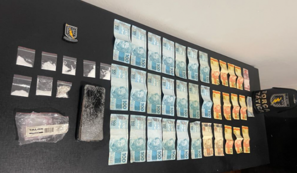 Rapaz é preso em flagrante com drogas e dinheiro na Vila Santo André, em Rio Verde