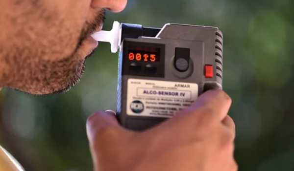 Contran aprova novas regras para Lei Seca e prevê testes para detectar drogas em motoristas