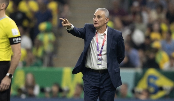 Tite deixa seleção brasileira após seis anos e meio como treinador 