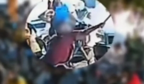 Torcedor perde ponta do dedo após rojão explodir durante comemoração de gol do Brasil em Goiás