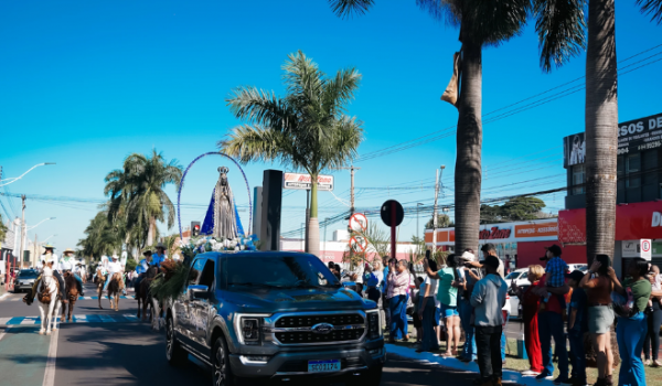 Tradicional Desfile de Cavaleiros movimenta Rio Verde neste domingo (28) 