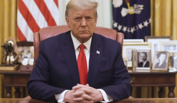 Trump ataca STF e anuncia tarifa de 50% sobre produtos brasileiros