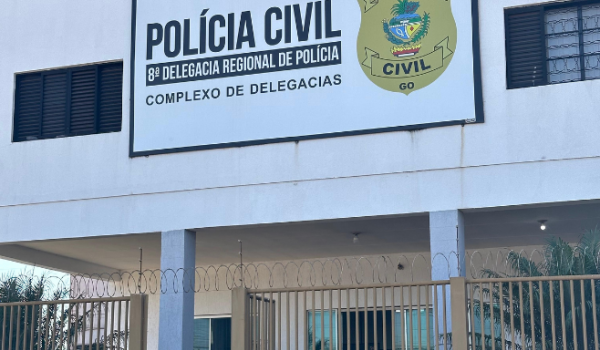 Picape com sistema de som avaliado em R$ 70 mil é rebocada por perturbar sossego, em Rio Verde