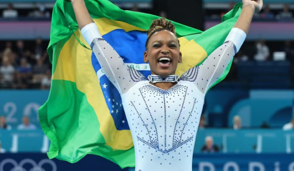 Rebeca Andrade é prata no salto e Brasil é bronze no judô