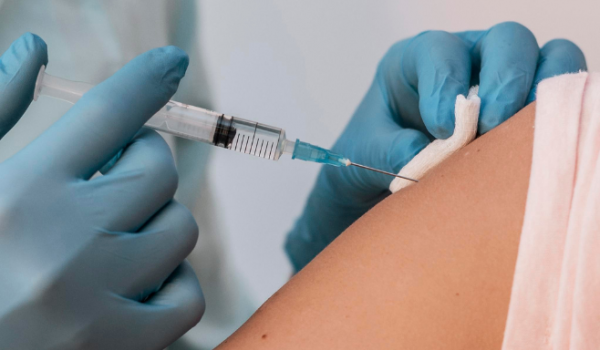 Gripe não espera: vacinação segue com horários estendidos em Rio Verde