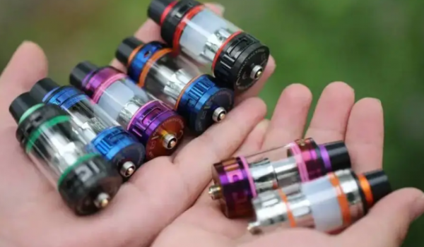 O PERIGO SILENCIOSO DO VAPE: UM CONVITE AO TABAGISMO ENTRE ADOLESCENTES