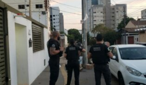 Suspeito de golpes cibernéticos em valores maiores R$ 386 mil é preso por ação entre GO e SC