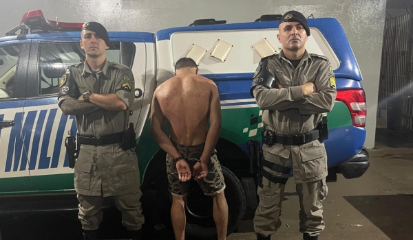 Suspeito de matar vizinho a facadas no Bairro São Tomás é preso pela PM