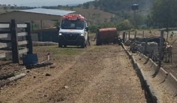 Homem morre após cair em misturador de silo em Goiás