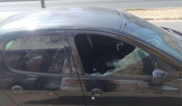 Criança esquecida no carro é resgatada por policial de folga