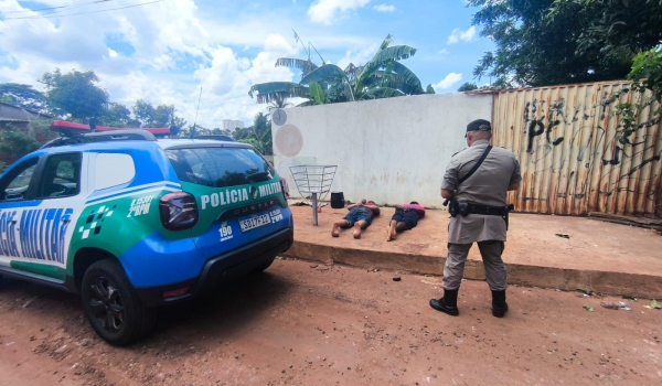 Em poucas horas, PM localiza e prende dupla por roubo a supermercado em Rio Verde