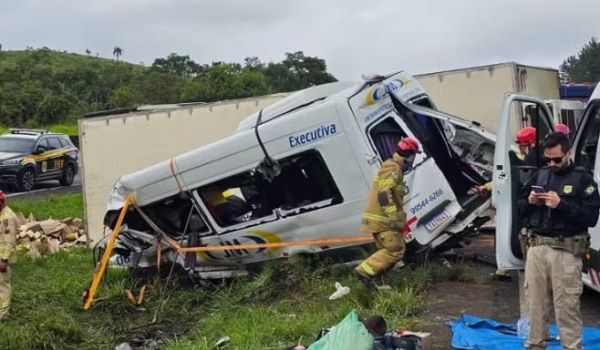 Seis pessoas morrem após carreta descer desgovernada durante assalto