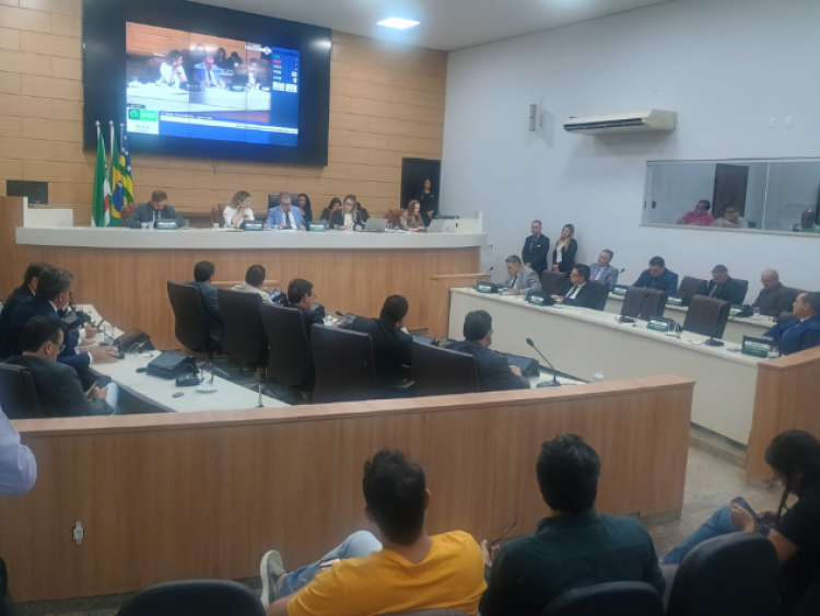 Câmara abre CPI para investigar Idelson Mendes em Rio Verde