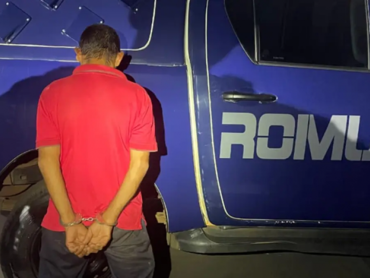 Funcionário incendeia carro do patrão após desentendimento e acaba preso na Vila Borges, em Rio Verde