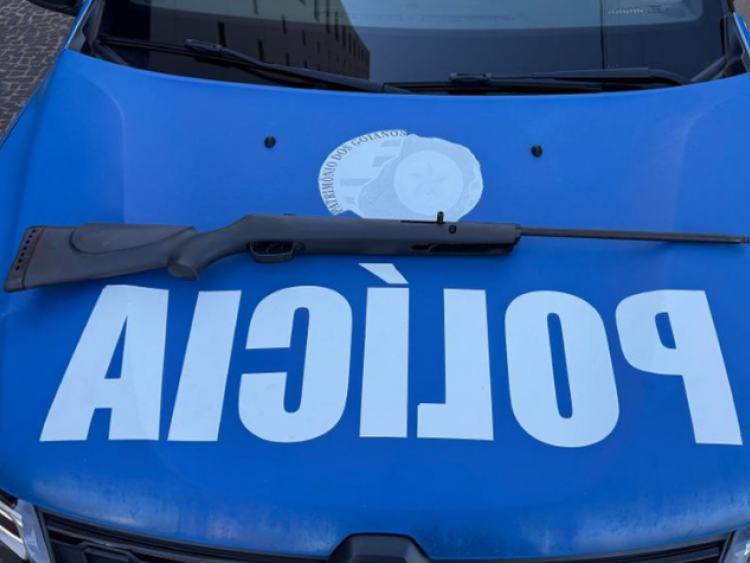 Homem é baleado acidentalmente na cabeça e espingarda é apreendida na Vila Serpró, em Rio Verde