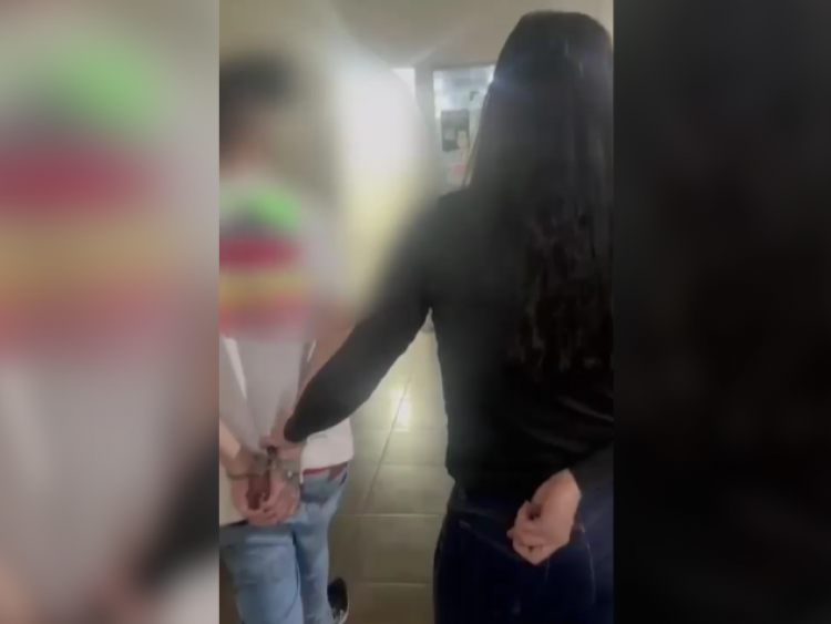 Neto é preso em flagrante após agredir avó de 80 anos com cabo de rodo em Santa Helena de Goiás