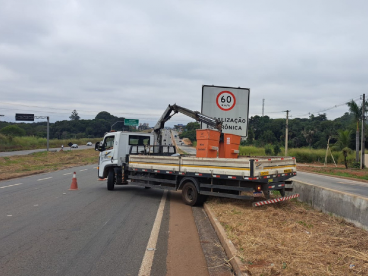 Obras nas BRs 060 e 452 provocam operação 