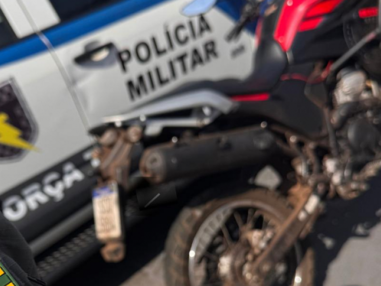 PM localiza motocicleta com registro de apropriação indébita no Centro, em Rio Verde