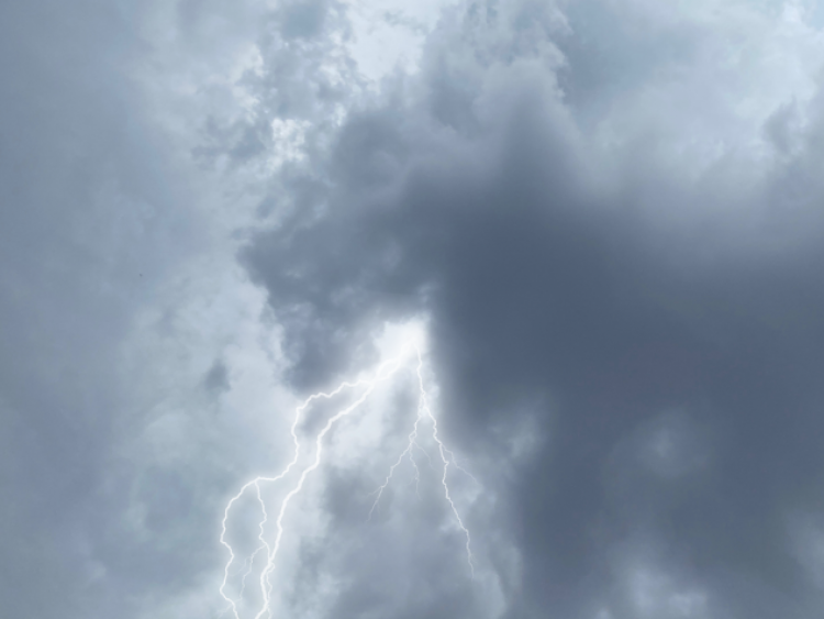 Rio Verde fica em 2º lugar com maior número de raios registrados em Goiás em 2025