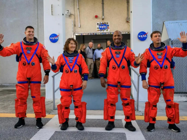 Nasa levará 1ª mulher e 1º homem negro à órbita da Lua em missão histórica