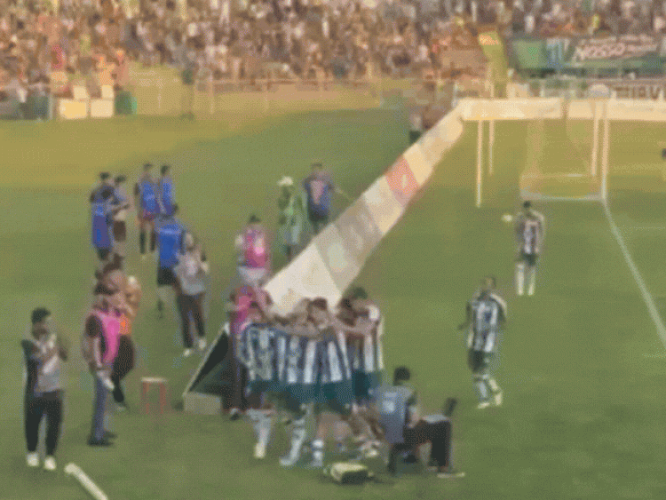Jogador do Goiânia empurra funcionário do Rio Verde e torcedores cobram FGF