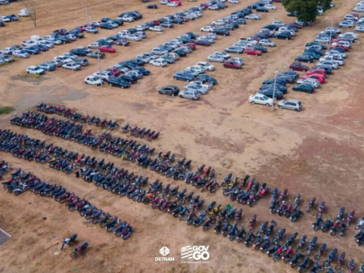 Detran-GO fará leilão de carros e motos com lances a partir de R$ 1 mil; veja como participar