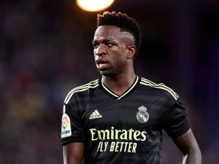 Vini Jr. é alvo de ataques racistas antes de jogo do Real Madrid na Copa do Rei