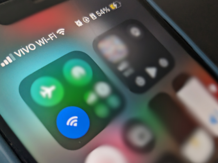 Wi-Fi ligado fora de casa pode expor seus dados; especialistas recomendam desligar recurso