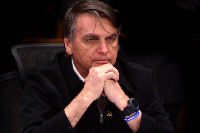 Bolsonaro é internado para exames clínicos em hospital de São Paulo