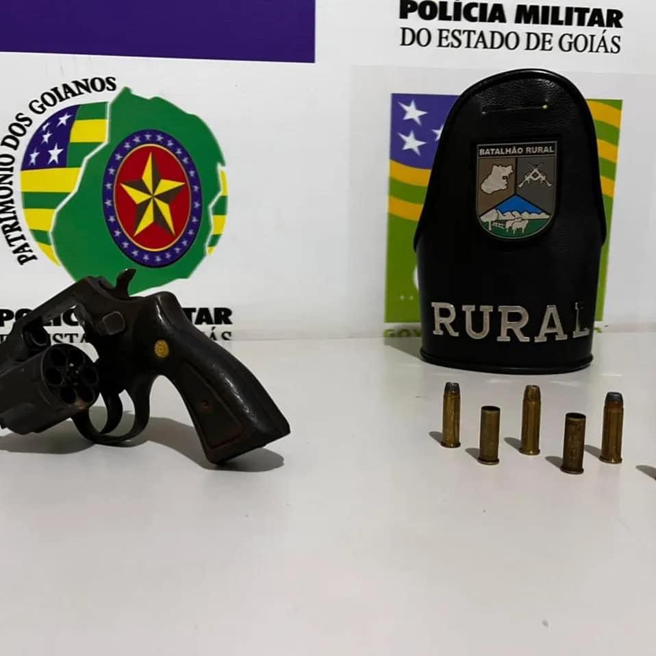 Batalhão rural apreende arma de fogo e individuo em Rio Verde