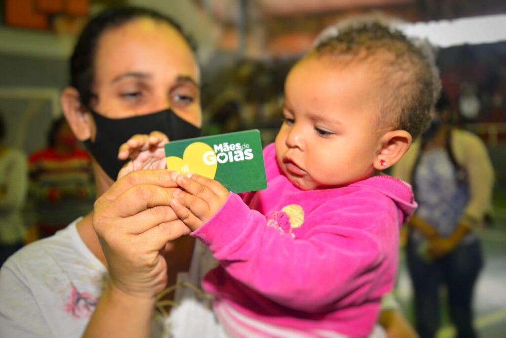 Beneficiárias podem retirar o cartão Mães de Goiás na Assistência Social de Rio Verde