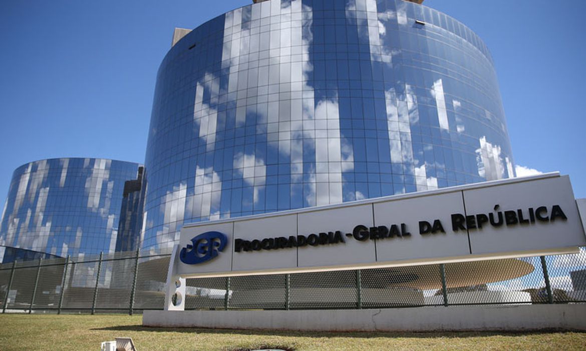 Bolsonaro aciona a PGR após Toffoli rejeitar queixa-crime contra outro ministro do STF