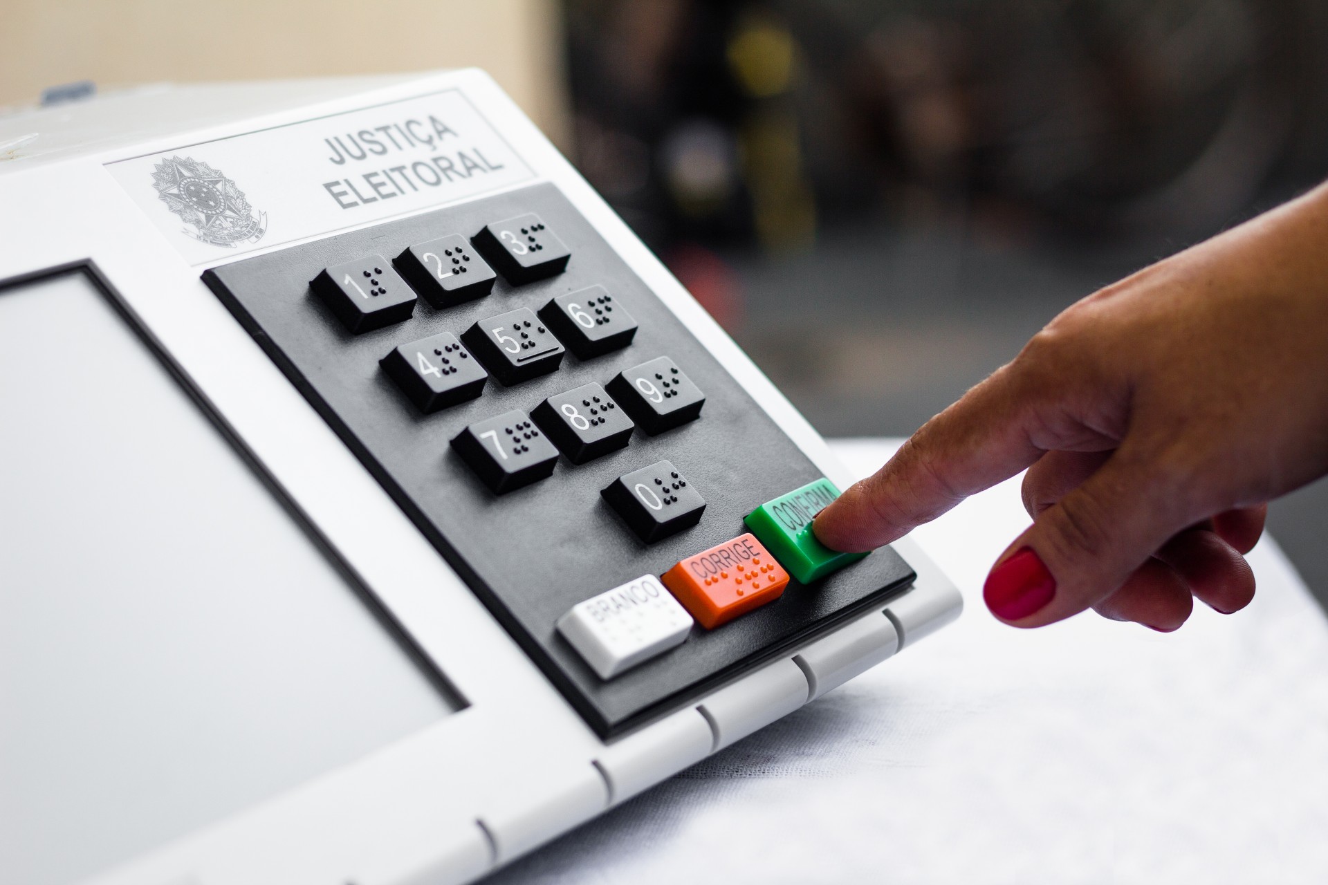 Coluna Thais Cabral: ESTÁ CHEGANDO O DIA DE ELEGER OS CONSELHEIROS TUTELARES, VOCÊ SABE COMO VOTAR?