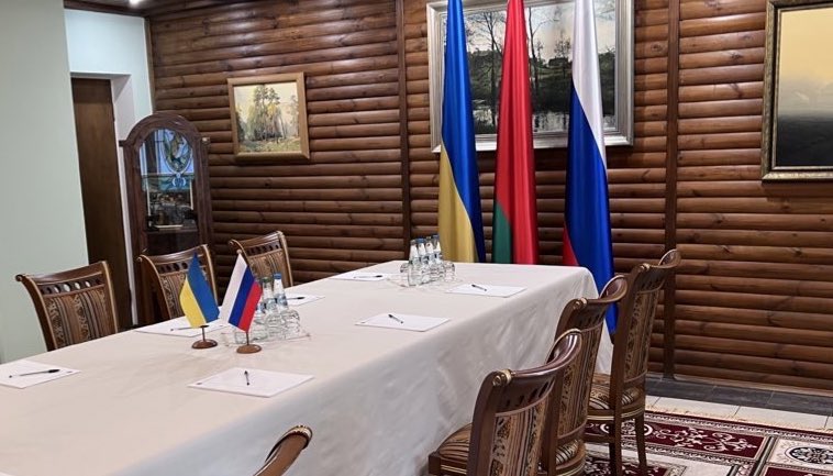 Rússia e Ucrânia interrompem negociações nesta segunda-feira