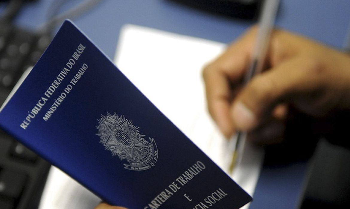 Goiás registra menor taxa de pessoas desempregadas dos últimos 8 anos