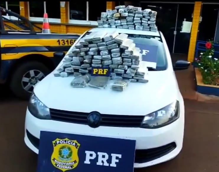 Homem é preso pela PRF de Jataí com 106 kg de maconha