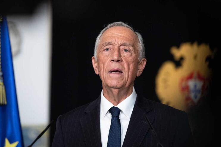 Presidente de Portugal vai embora sem encontrar Bolsonaro após cancelar almoço