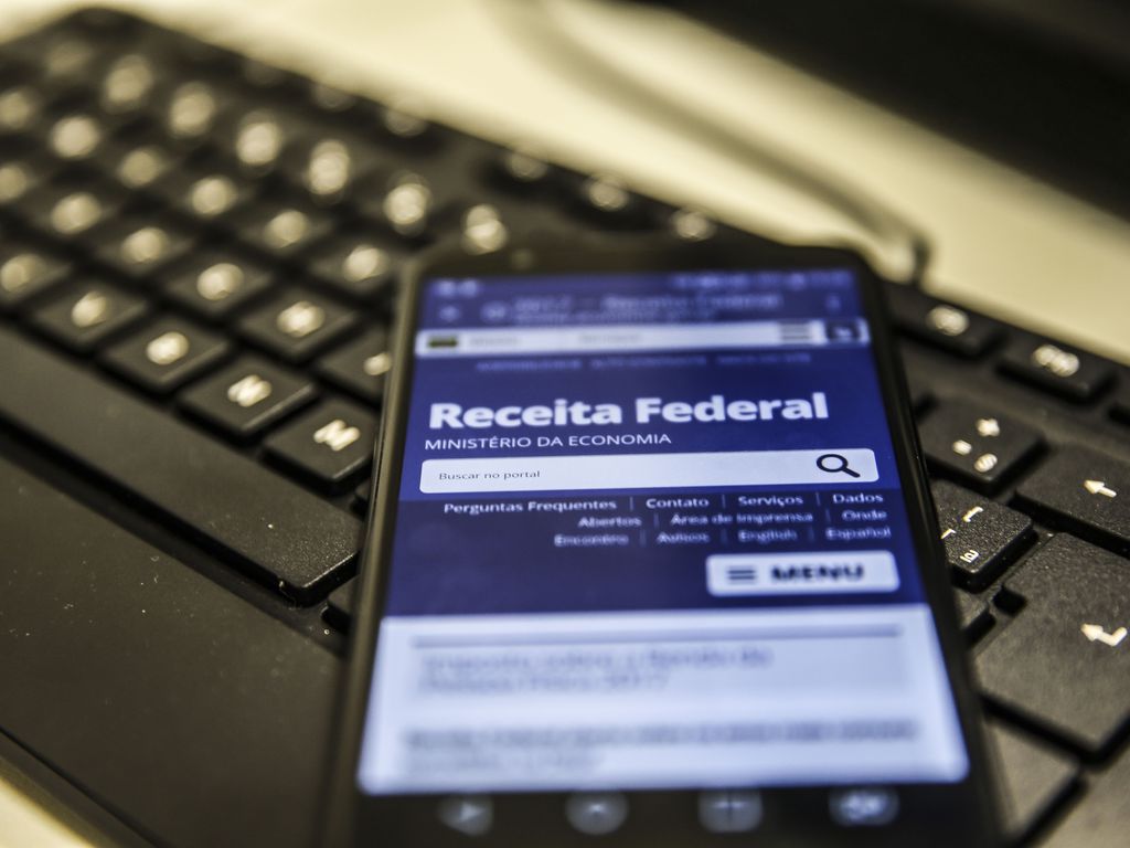 Lote residual das restituições do IRPF 2021 é pago hoje (30)